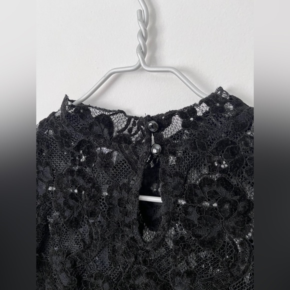 BNWT Black Lace Longsleeve Mockneck Top with Tank Top 👚 - Picture 3 of 6